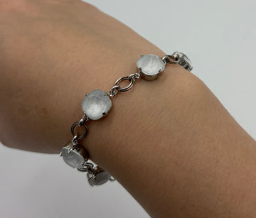 Joanna Bisley B3774pg