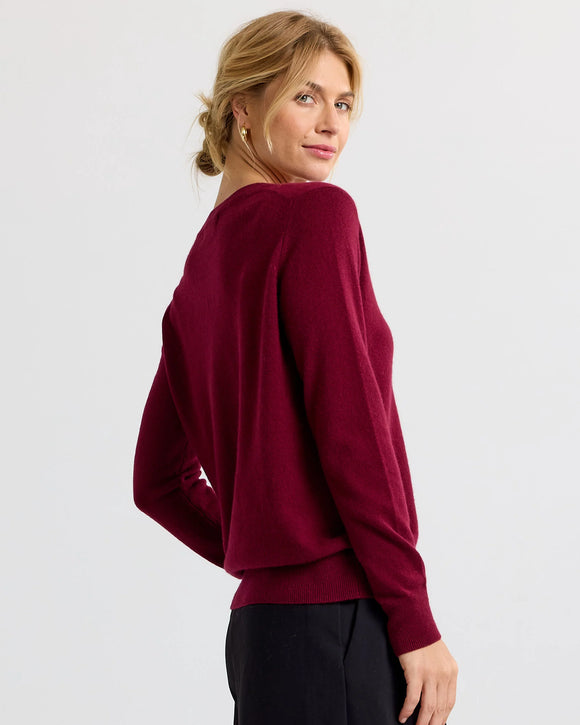 Essential Cashmere V-Neck by Pura Cashmere