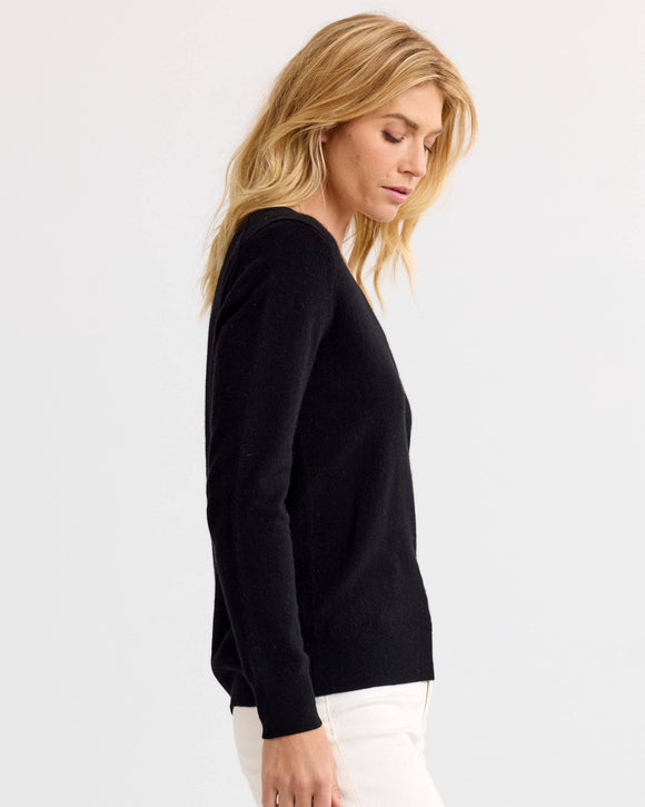 Essential Cashmere V-Neck by Pura Cashmere