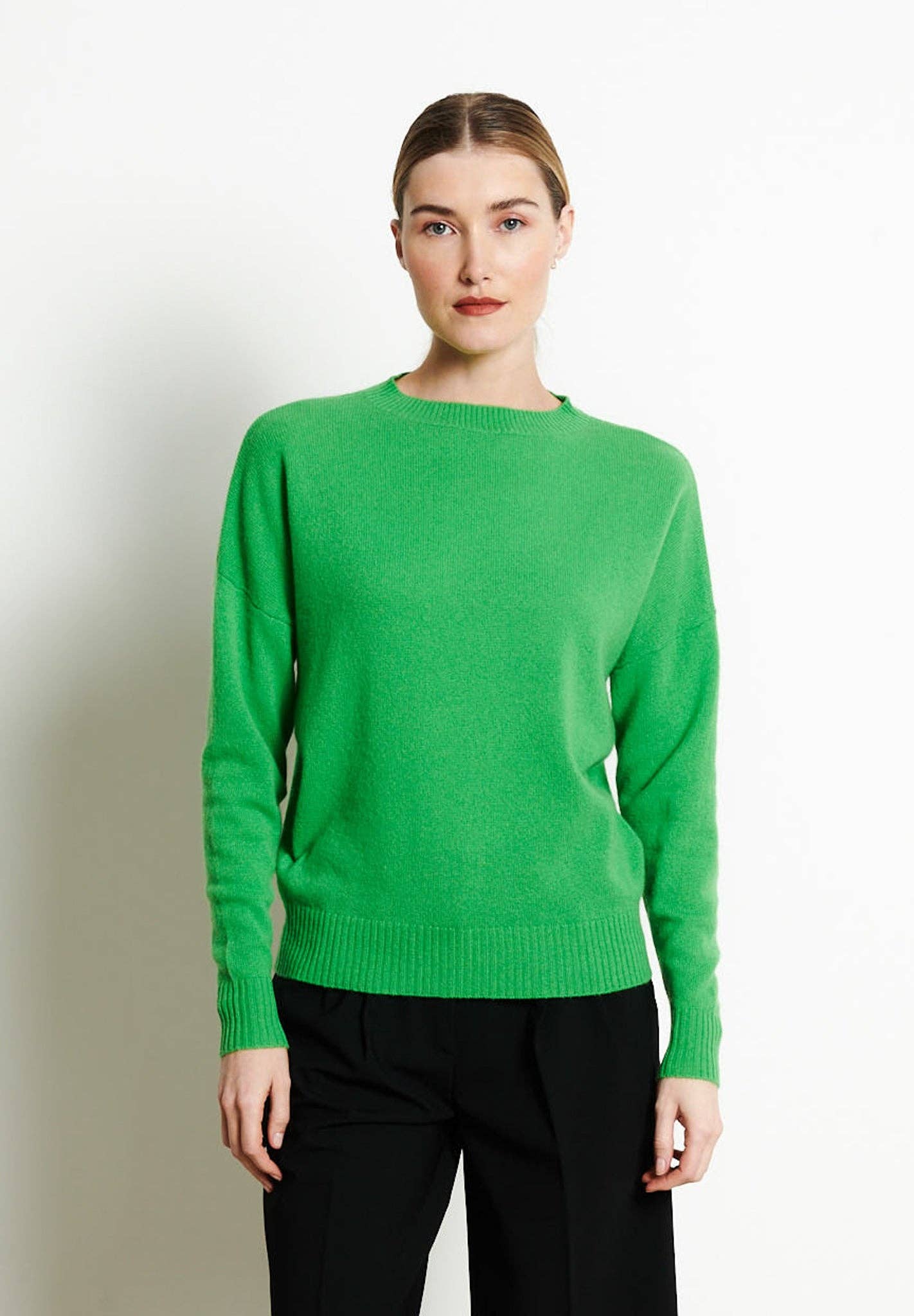 Studio Cashmere RIA 2 Apple green oversized cashmere crew neck sweater