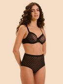Simone Perele Plume Control Brief-4