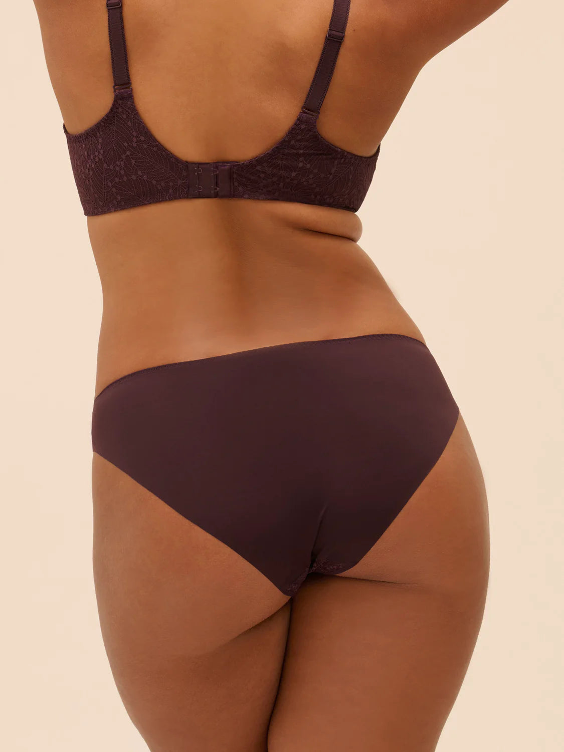 Simone Perele Comete Brief