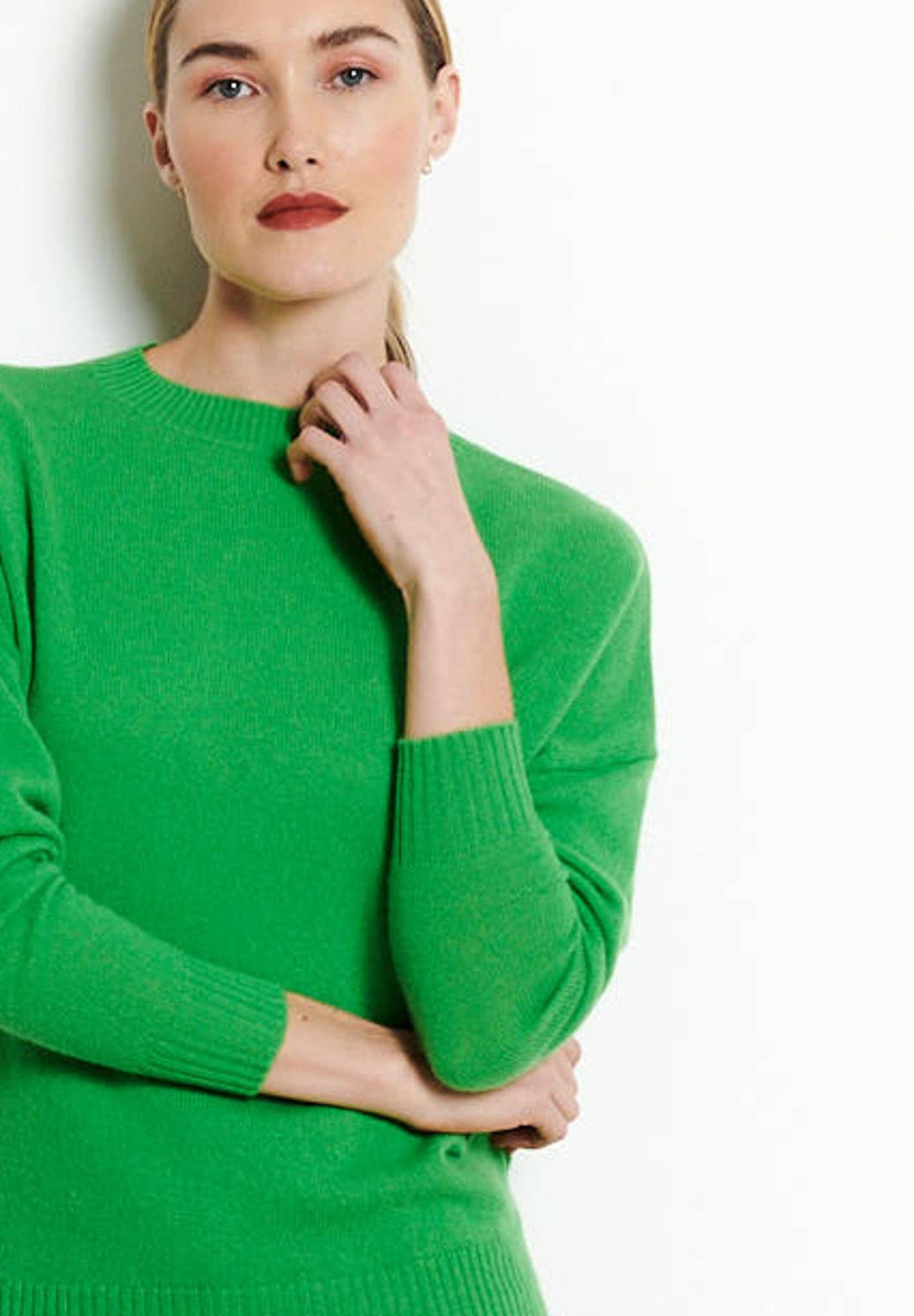 Studio Cashmere RIA 2 Apple green oversized cashmere crew neck sweater