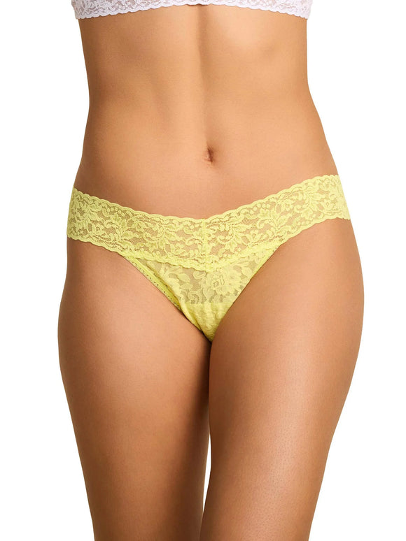 Hanky Panky Signature Lace Low Rise Thong - Packaged 4911p