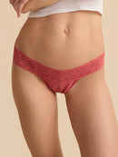 Hanky Panky Signature Lace Low Rise Thong - Packaged 4911p-144