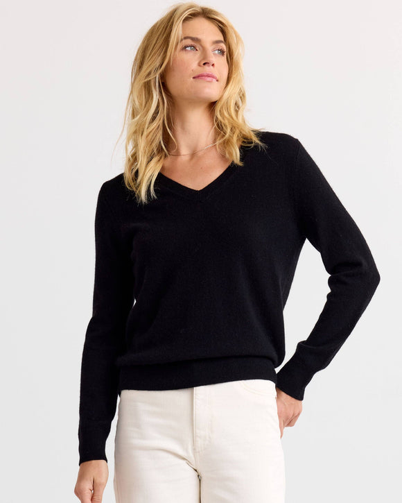 Essential Cashmere V-Neck by Pura Cashmere
