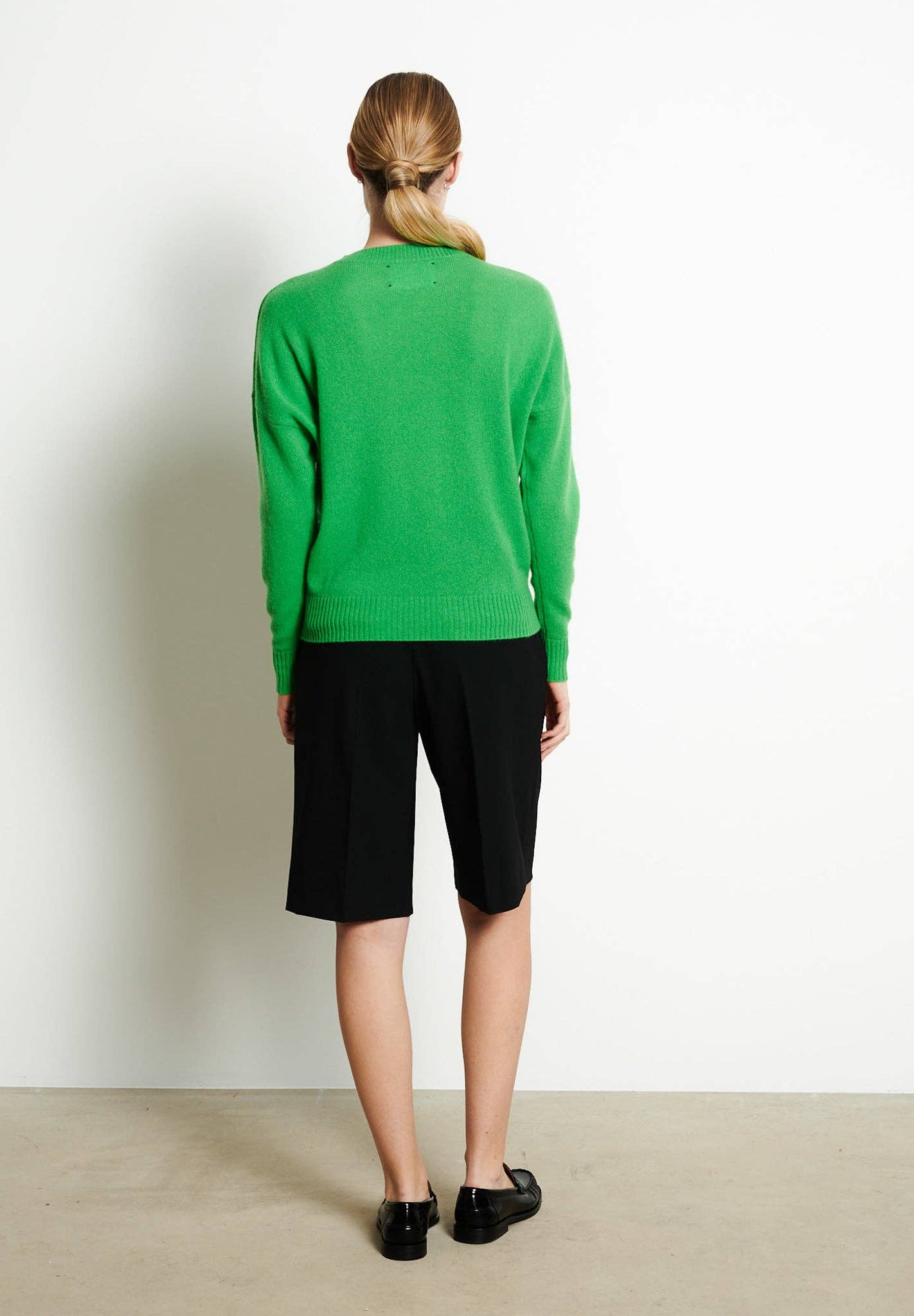 Studio Cashmere RIA 2 Apple green oversized cashmere crew neck sweater