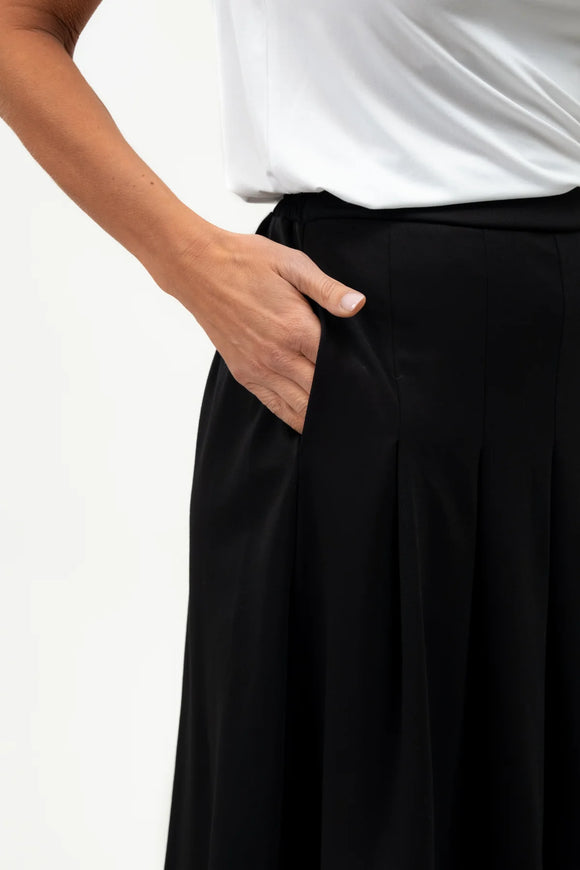 Terrera Eden Pleated Midi Skirt