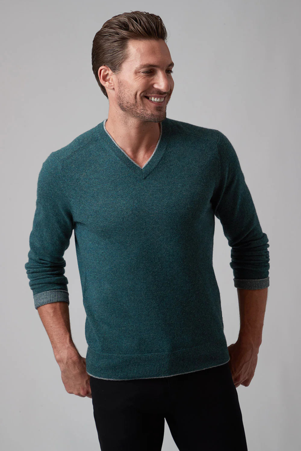 Raffi Pure Cashmere Classic Vneck