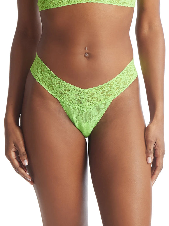 Hanky Panky Signature Lace Low Rise Thong - Packaged 4911p