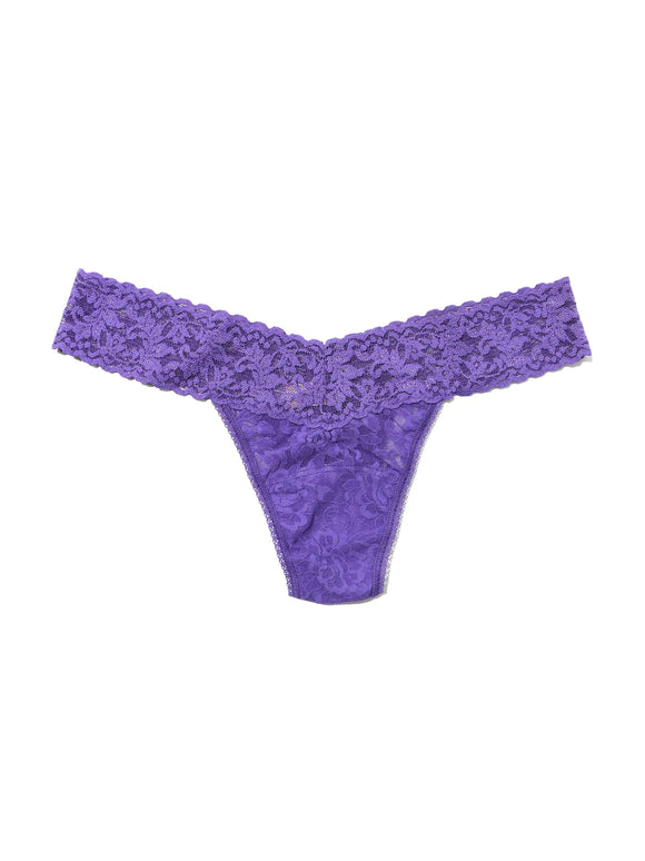 Hanky Panky Signature Lace Low Rise Thong - Packaged 4911p