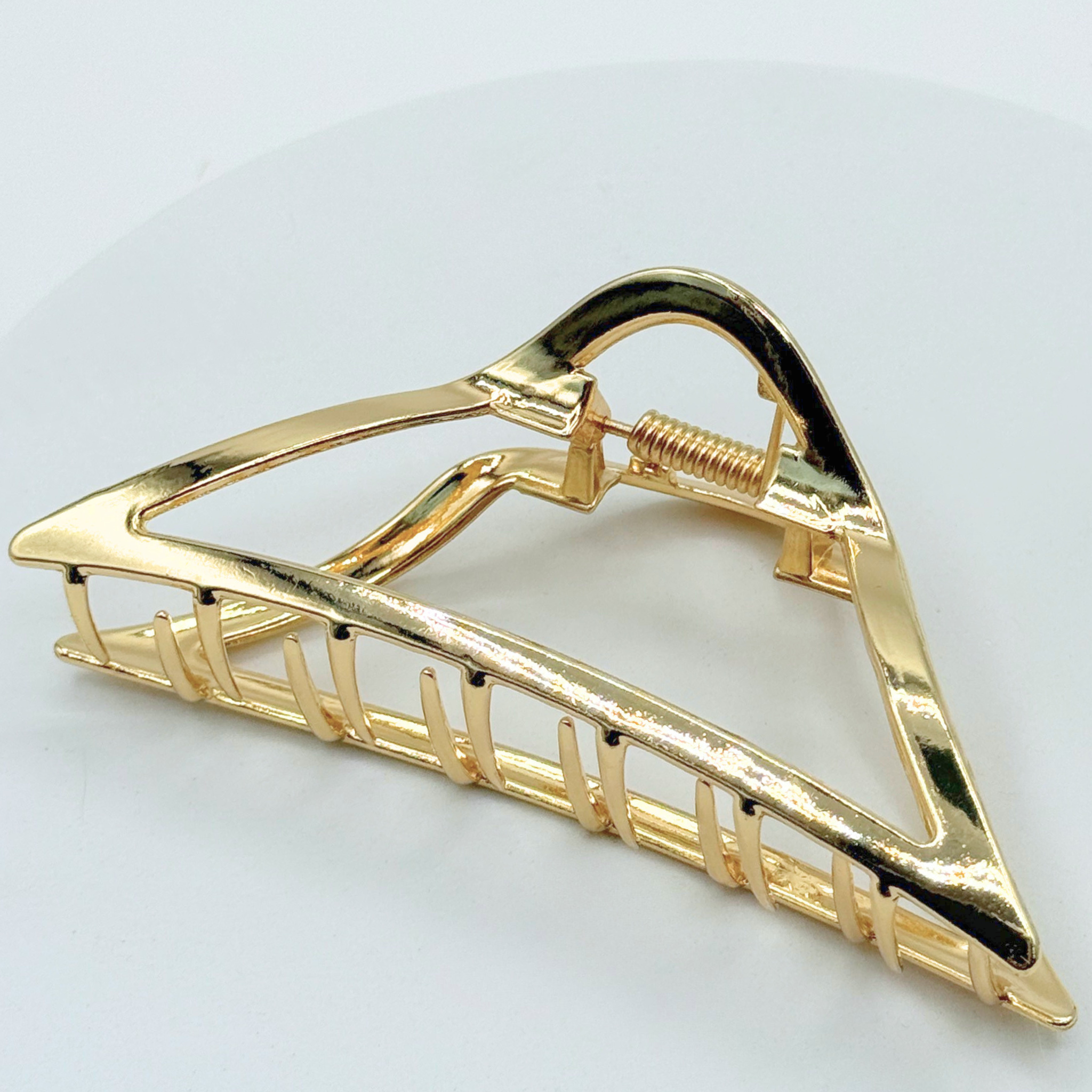 Aeri Metal Hair Claw Clips